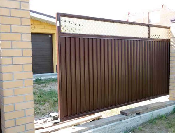 Эстетика и Надежность: Ворота Grand Line для Вашего Дома в Красноуфимске от 36985 руб
